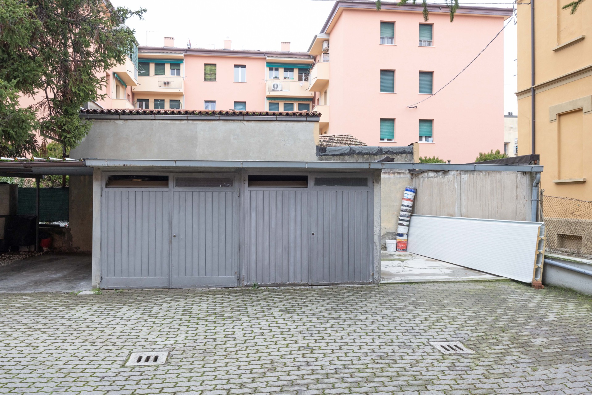 Spada, Bologna - 17