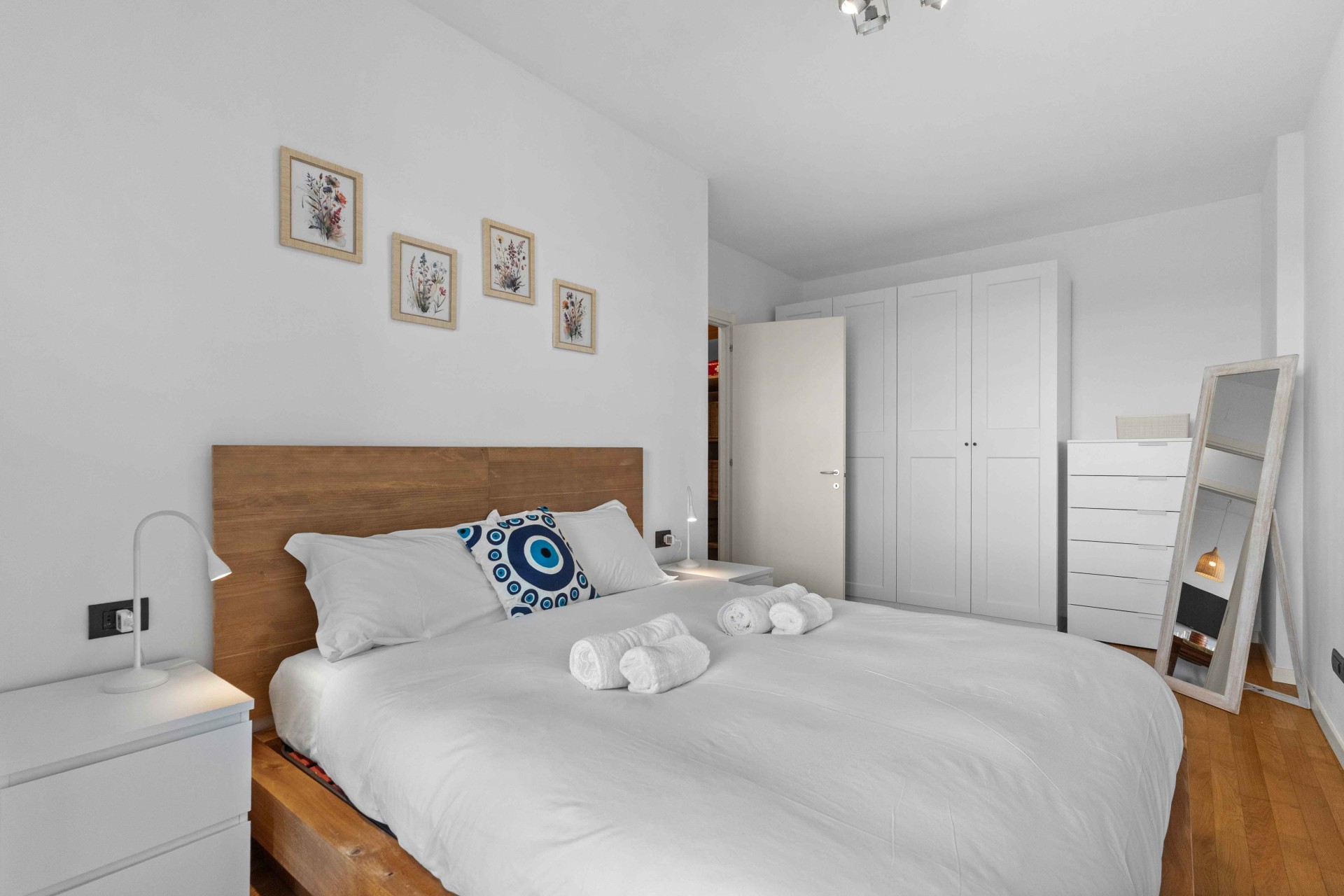 University Apartment -> Fast Wifi And Free Parking — foto 2