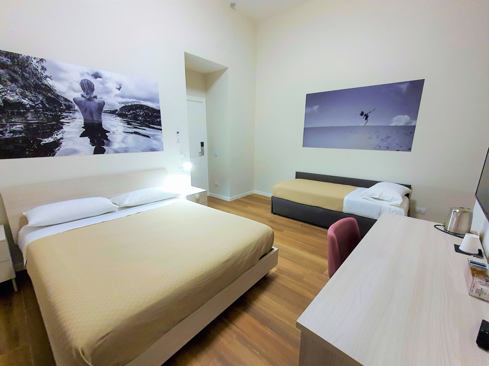 Camera tripla con letto matrimoniale e letto singolo